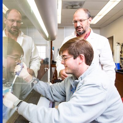 Presbyterian College student conducting research with Biology professor. 