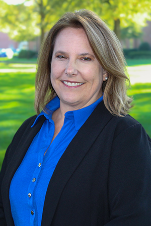 Monica Taylor Headshot